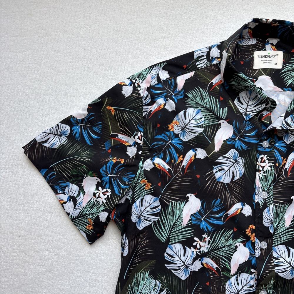 Tunevuse Tropical Bird Print Button Down Shirt Mens Size Medium Black Floral - Picture 3 of 12